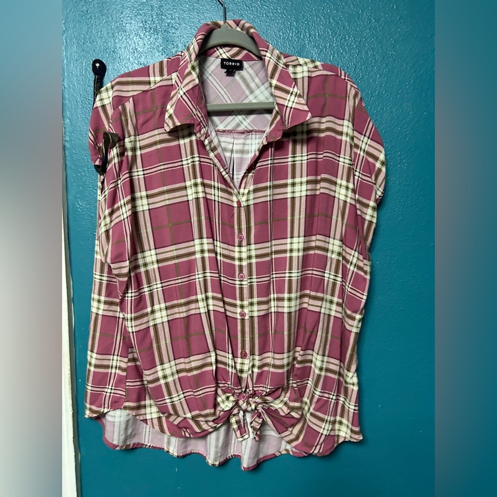 Torrid Pink Plaid Button-Down short sleeve Shirt